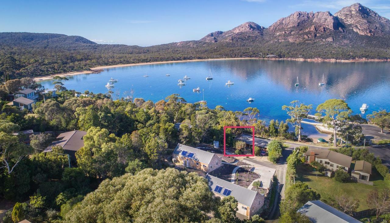 Freycinet 2 - Dolerite Chalet
